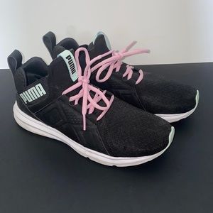Women’s Puma Shoe